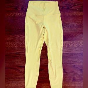 Lululemon align leggings 25”, size 4, yellow pear